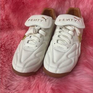 NWOB Puma Fenty x Rihanna Avanti White and Gold Sneakers